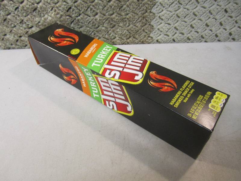 lot 132 image: Box of 24 Slim Jim Snack Sticks Hab...