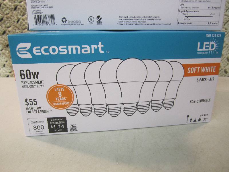 lot 147 image: 16 LED Light Bulbs 60 Watt 2 boxes ...