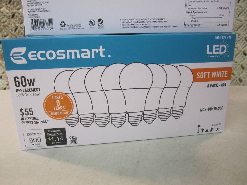 lot 149 image: 16 LED Light Bulbs 60 Watt 2 boxes ...