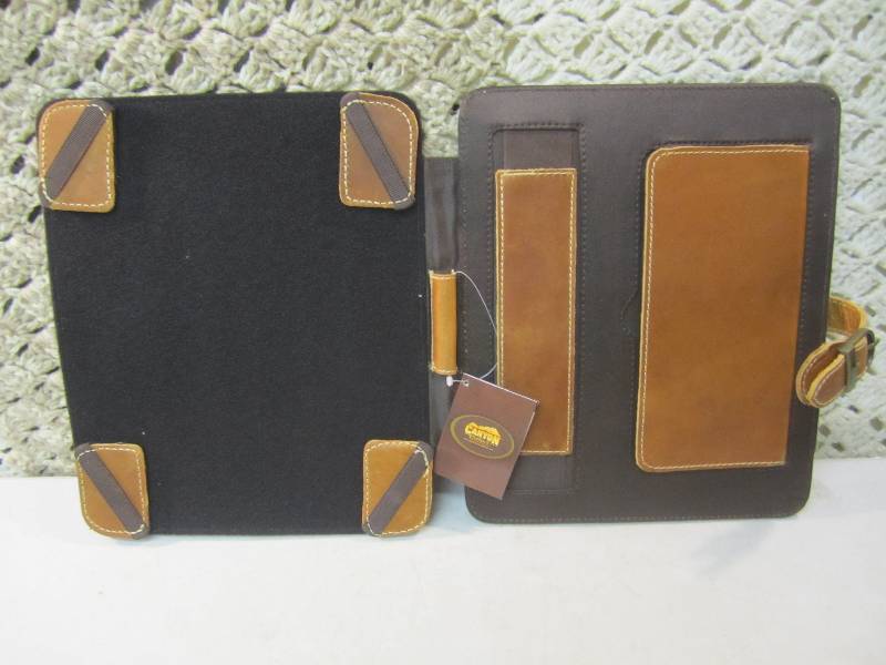 lot 174 image: Canyon Outback Leather Bear Canyon ...