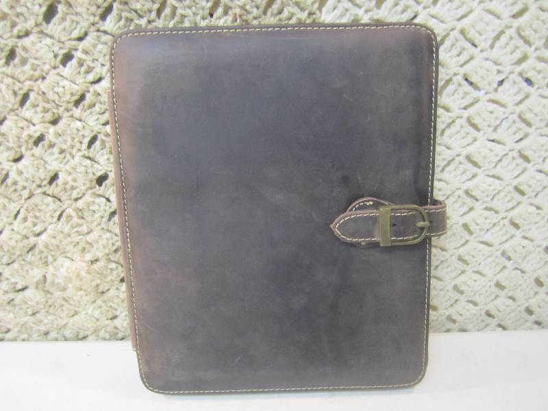 lot 176 image: Canyon Outback Leather Bear Canyon ...