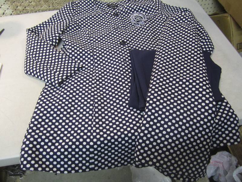 lot 200 image: 3pc Ashro Set Jacket Skirt and Slac...