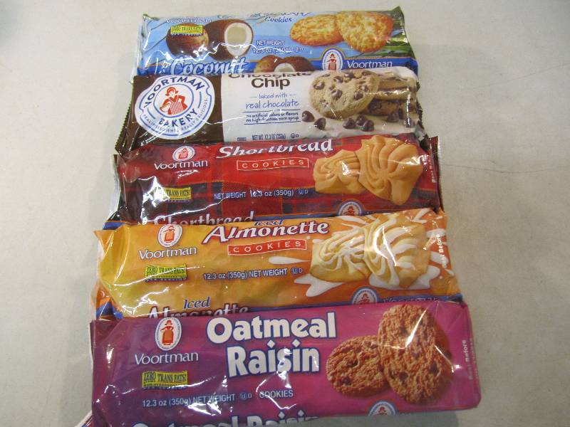 lot 207 image: Mixed Lot of 5 Packs of Misc Cookie...