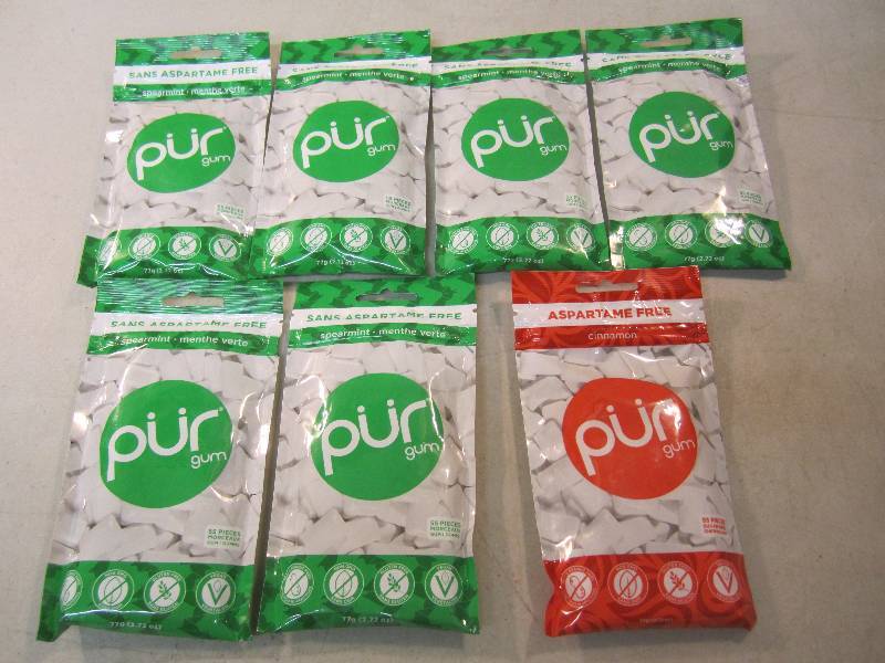 lot 218 image: 7 Packs of Gum 55 pieces per pack. ...