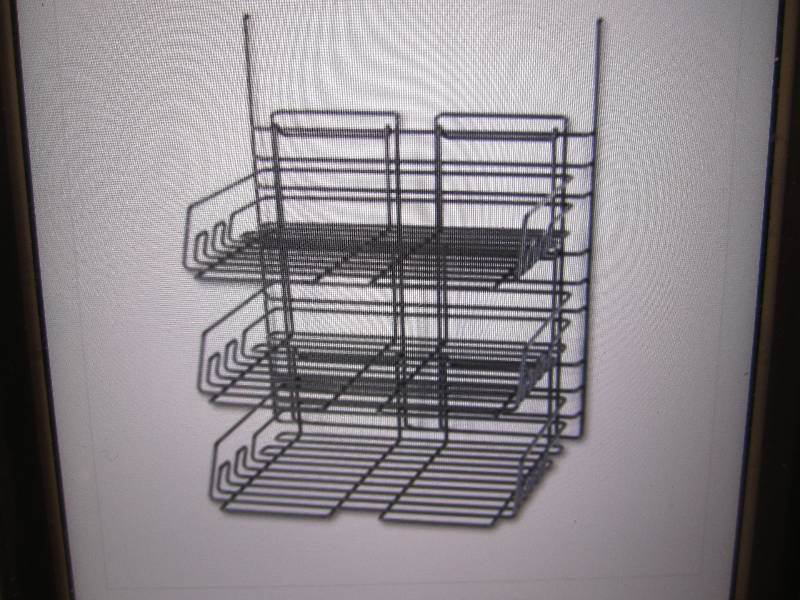 lot 268 image: Safco 4150CH Panelmate Triple-Tray ...