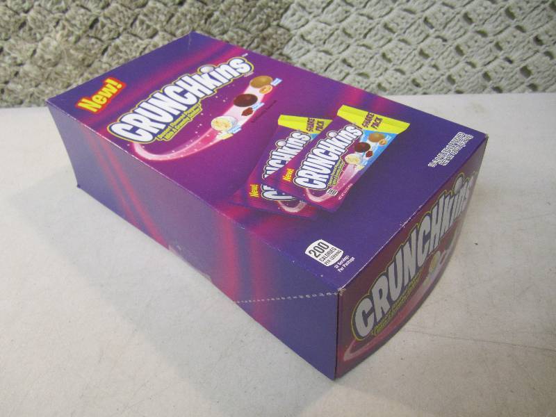 lot 283 image: Box of 16 Bags Crunchkins Dessert F...