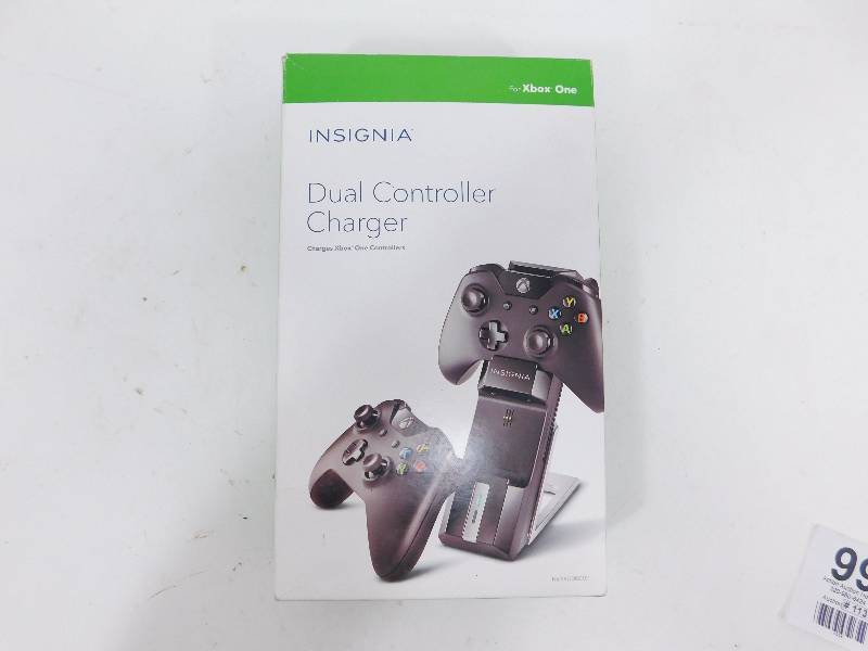 lot 99 image: Insigna Dual Controller Charger For Xbox One