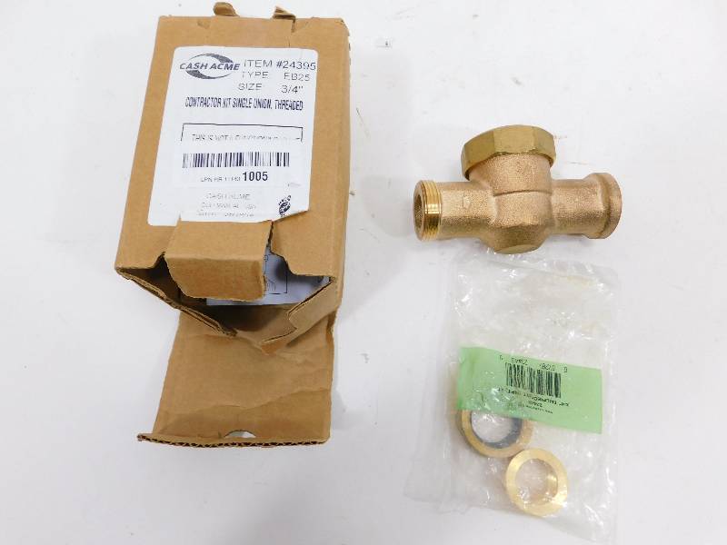 lot 104 image: Cash Acme     34 Contractor Kit Single Union