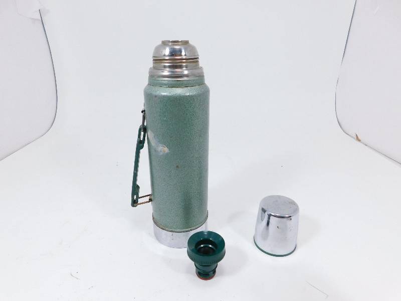 lot 13 image: Vlladdin  Stanley  Vaccuum Bottle