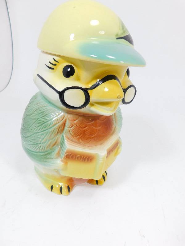 lot 17 image: Robinson Ransbottom Hootie Owl Cookie Jar 