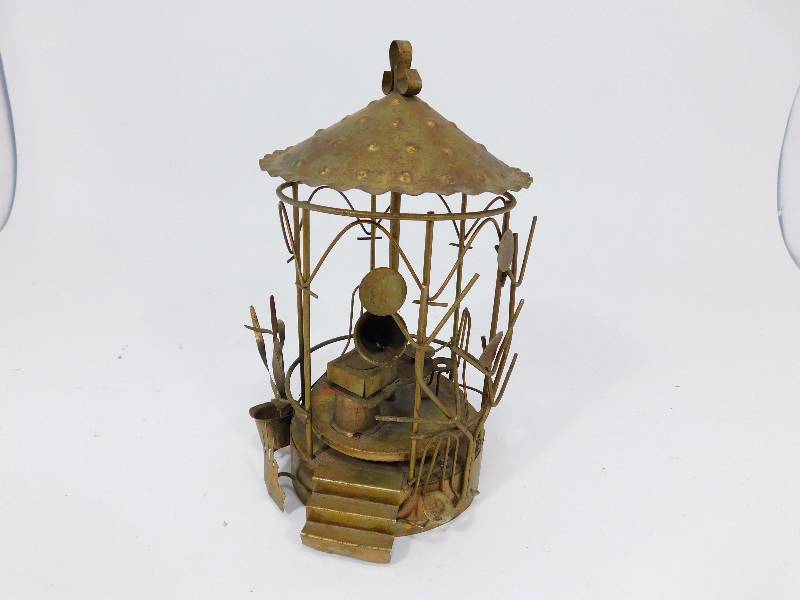 lot 29 image: Copper Gazebo Music Box