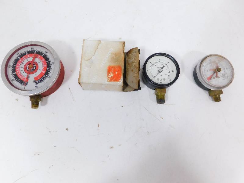 lot 62 image: Miscellaneous Pressure Gages
