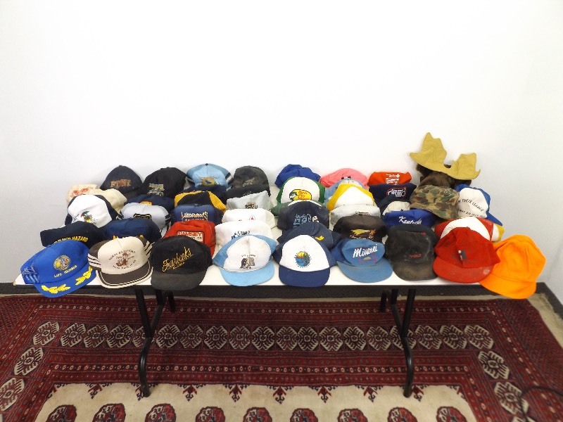 lot 10 image: Large Lot of Vintage Trucker Hats
