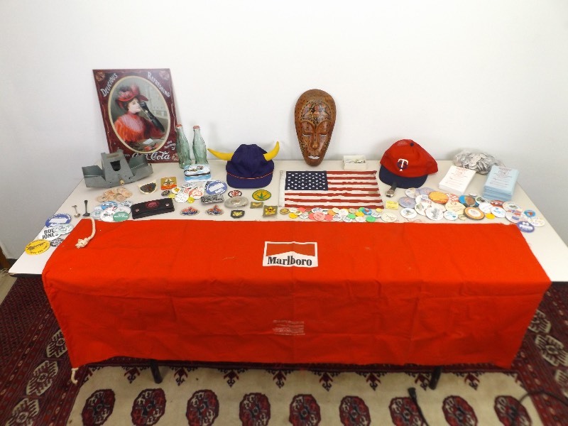 lot 50 image: Lot of Misc Collectibles