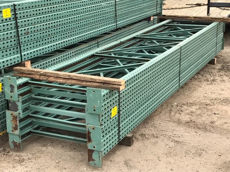 lot 3 image: Pallet Racking Uprights