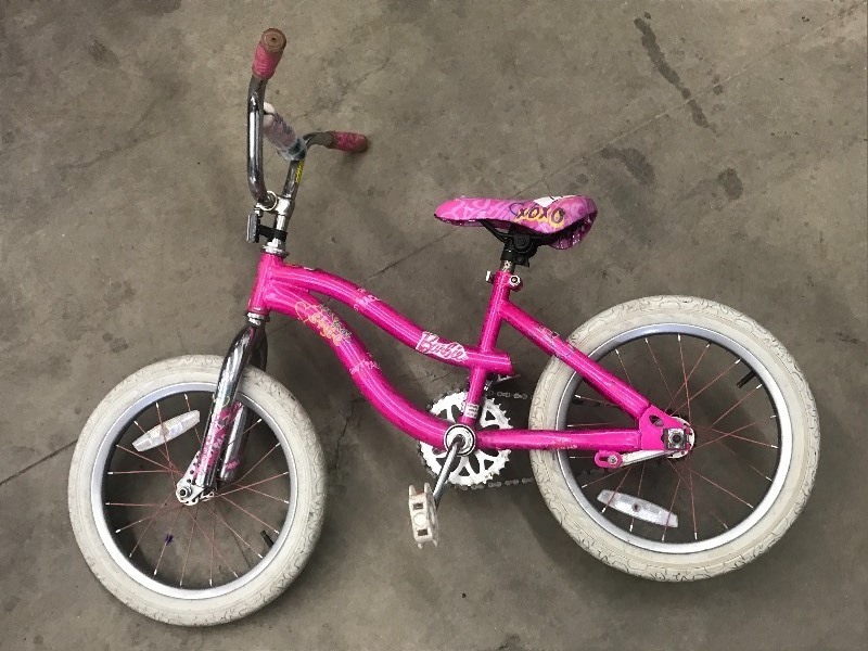 lot 19 image: Barbie Girls Bicycle, Used ...