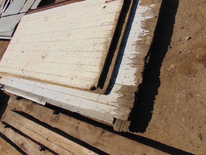 lot 14 image: Lot of Old Barn Doors