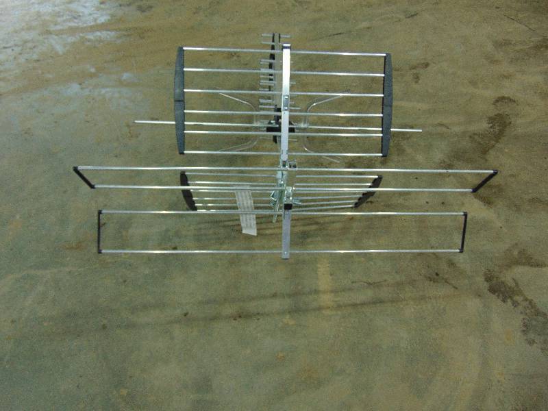 lot 37 image: Antenna