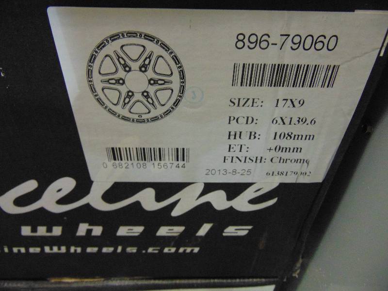 lot 41 image: (4) NIB Raceline Wheels