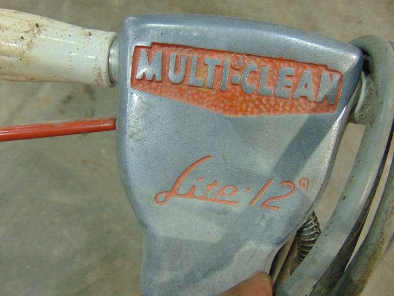 lot 43 image: Multi-Clean Floor Scrubber