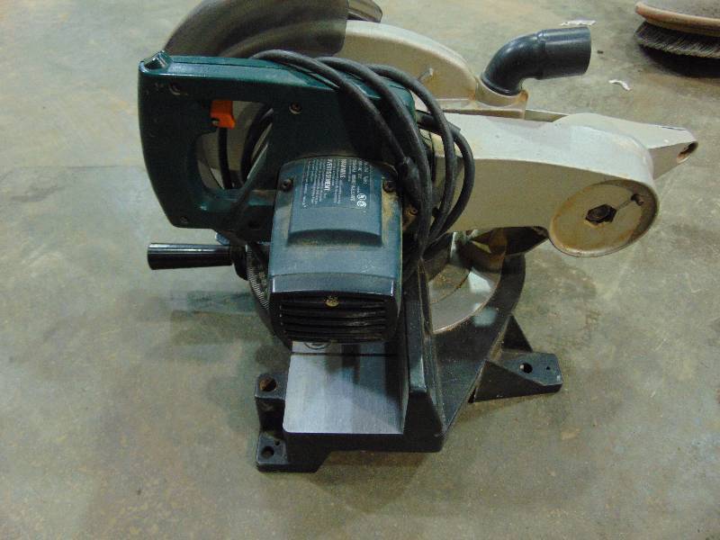 lot 44 image: Miter Box Saw