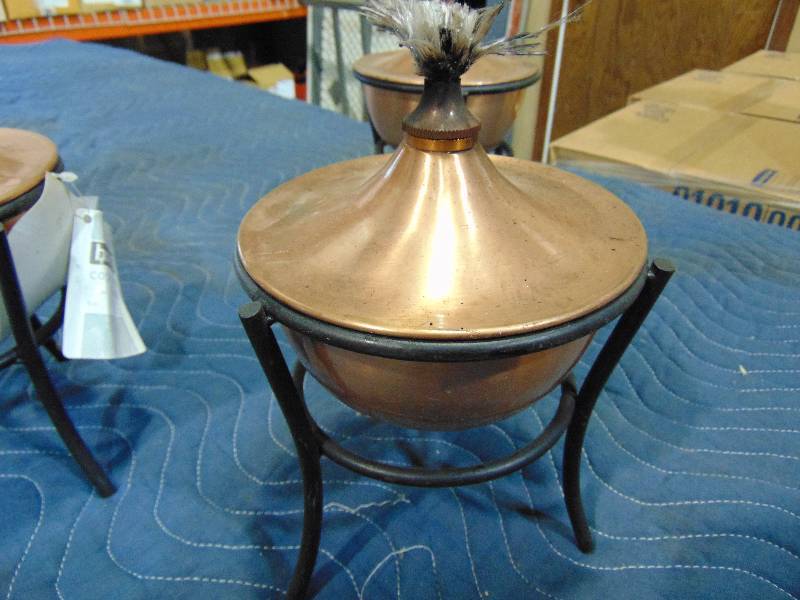 lot 48 image: (3) Small Patio Wick Lights