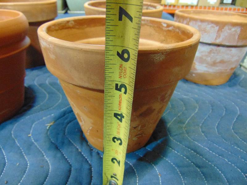lot 51 image: (7) 6 Pots
