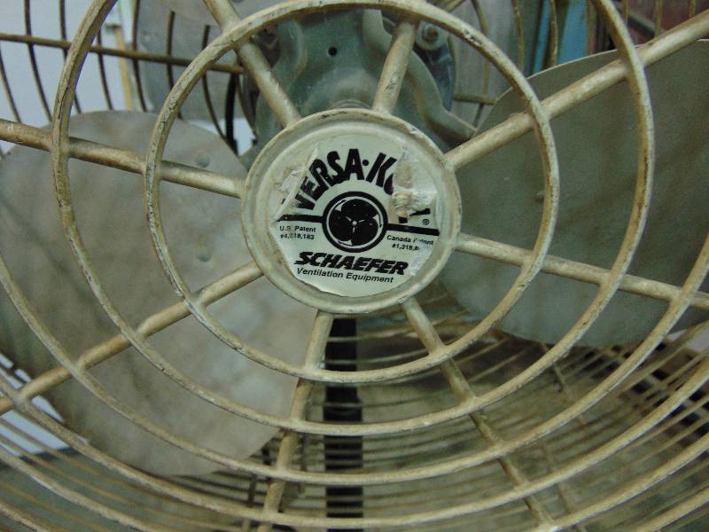 lot 65 image: Large Pedestal Fan With Base