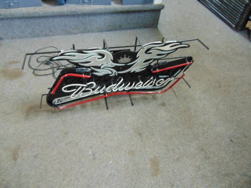 lot 52 image: Budweiser Neon Light
