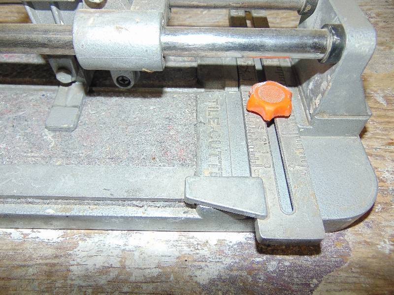 lot 77 image: Tile Cutter