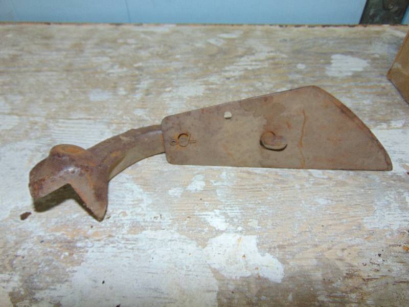 lot 91 image: Misc Farming Parts