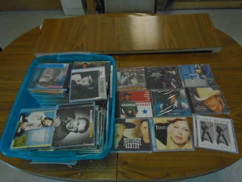 lot 11 image: Music CDs