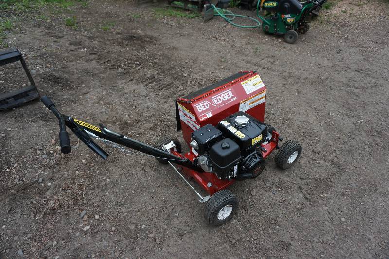 lot 3 image: Bed Edger Model F991H Commercial Bed Edging Machine