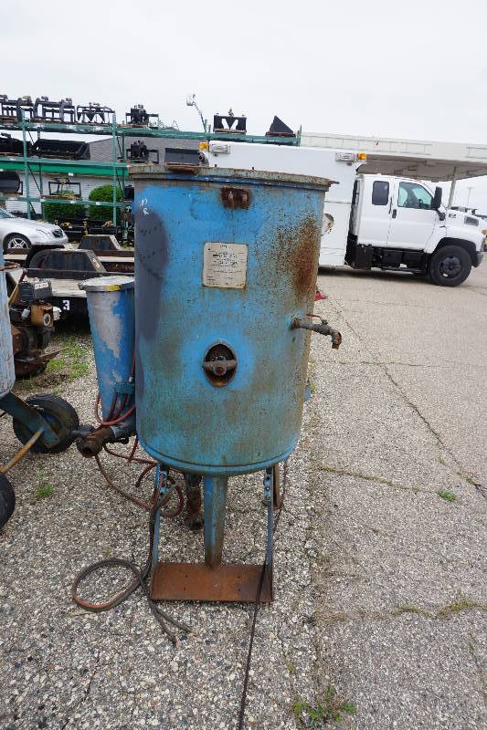 Bowen Tools Bowen Blaster Sand Blasting Pot SW Metro Heavy Equipment