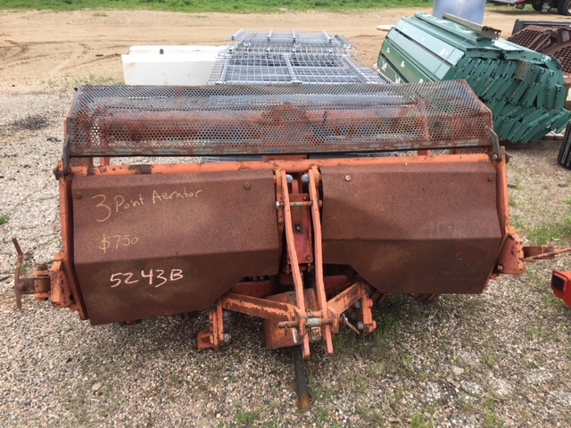 lot 14 image: 3 Point Mount Heavy Duty Aerator