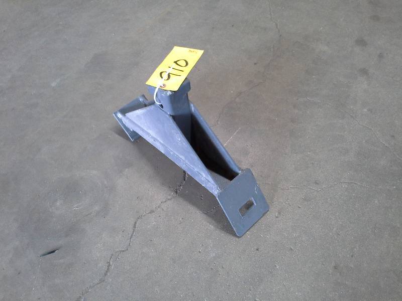 Receiver Hitch for Skid Steer Quick Attach