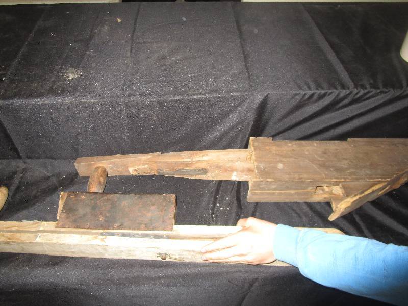 lot 2 image: Two Vintage Wood Planters