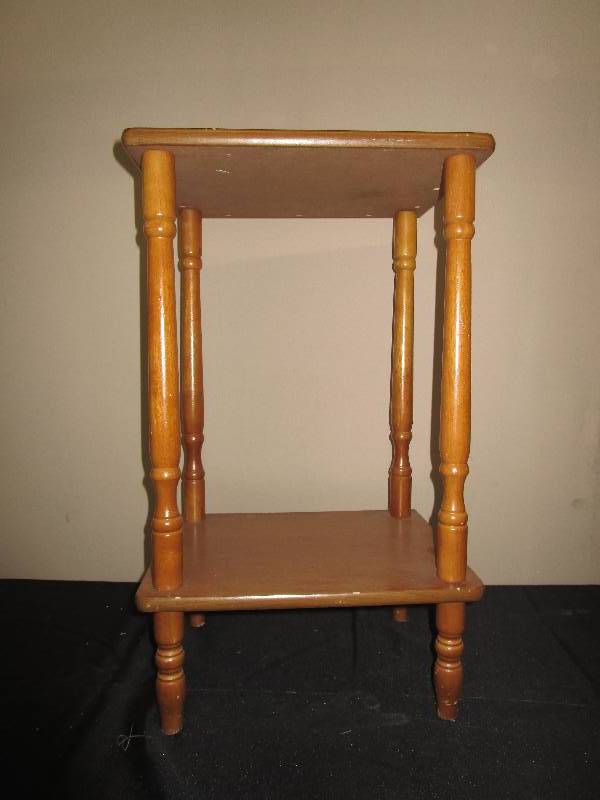 lot 18 image: Telephone Stand