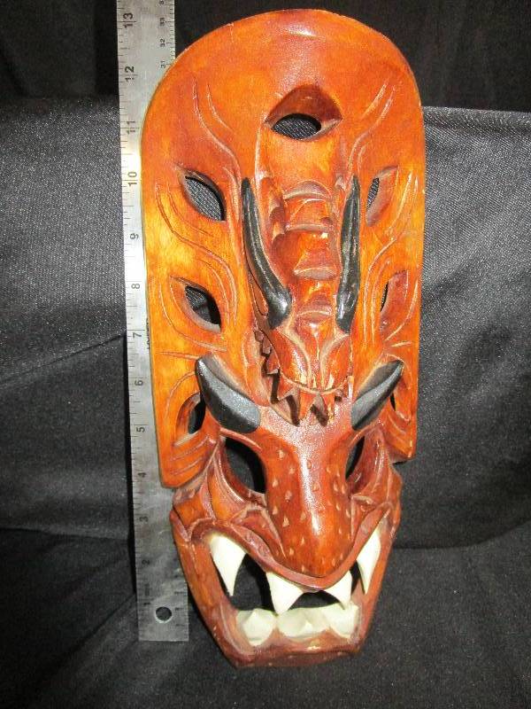 lot 27 image: Hand Carved Wood Mask