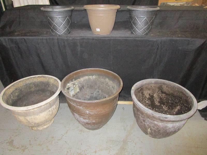 lot 44 image: Large and Medium Flower Pots