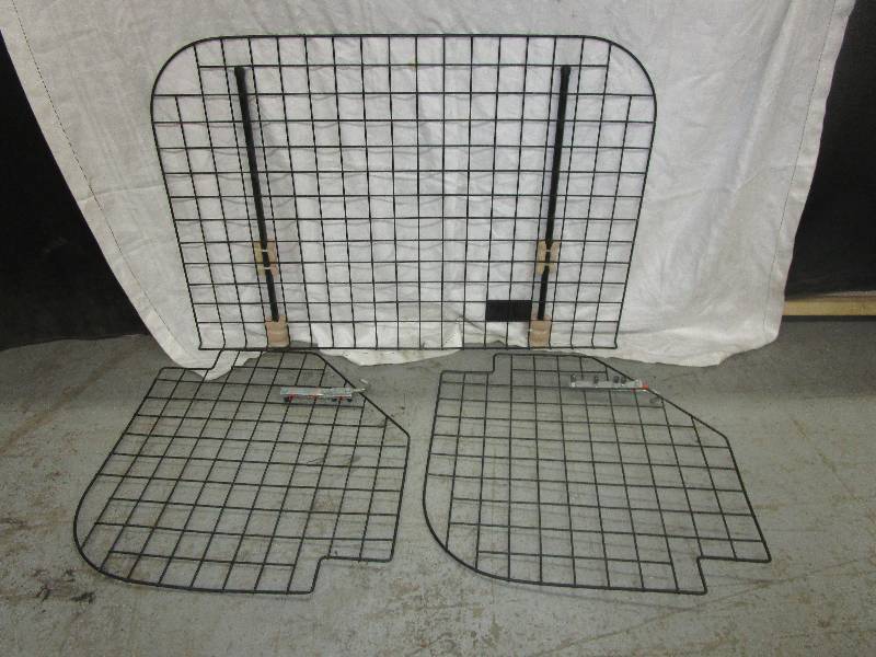 lot 54 image: Panels for your Car to keep your pets in back