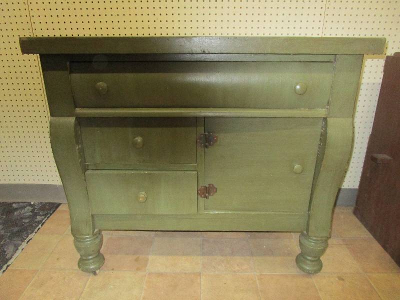lot 81 image: Antique CabinetBuffet  3 Drawers and Door