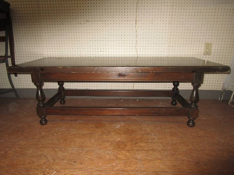 lot 93 image: Coffee Table