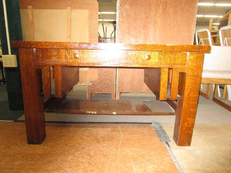 lot 96 image: Antique Desk