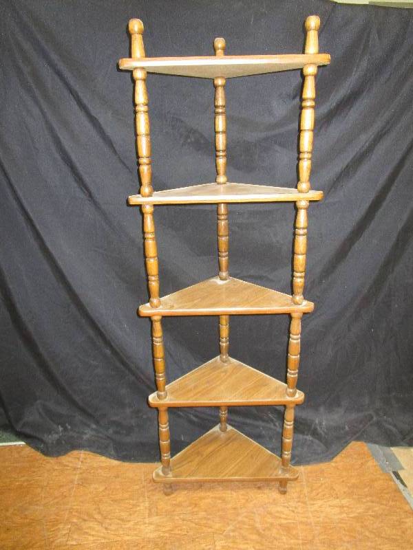 lot 100 image: Corner Shelf