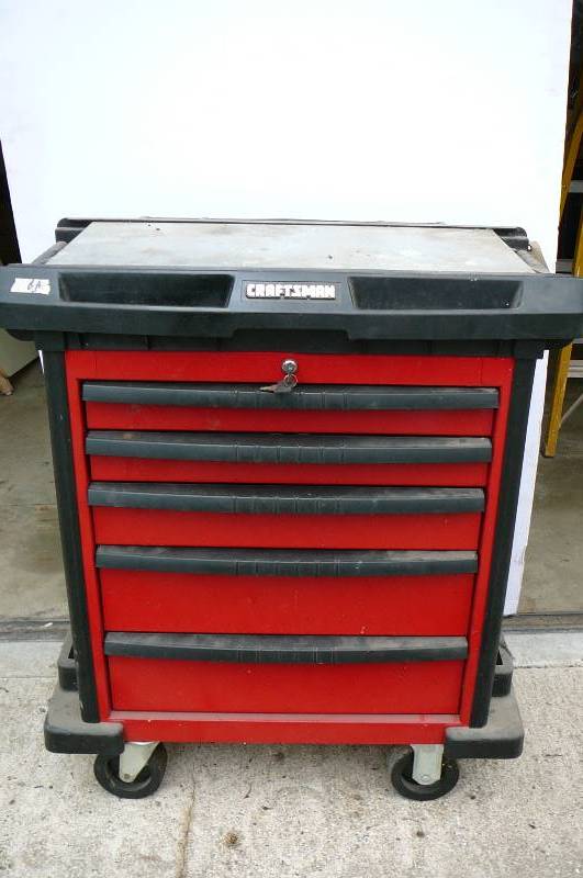 lot 1 image: Craftsman Tool Box