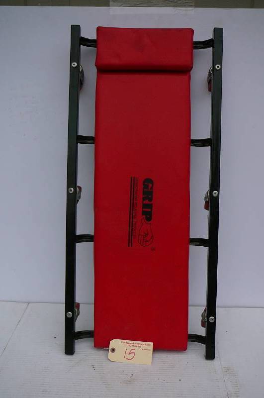 lot 15 image: Grip Creeper