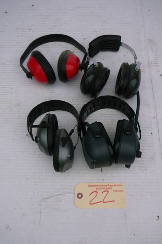 lot 22 image: Ear Protectors