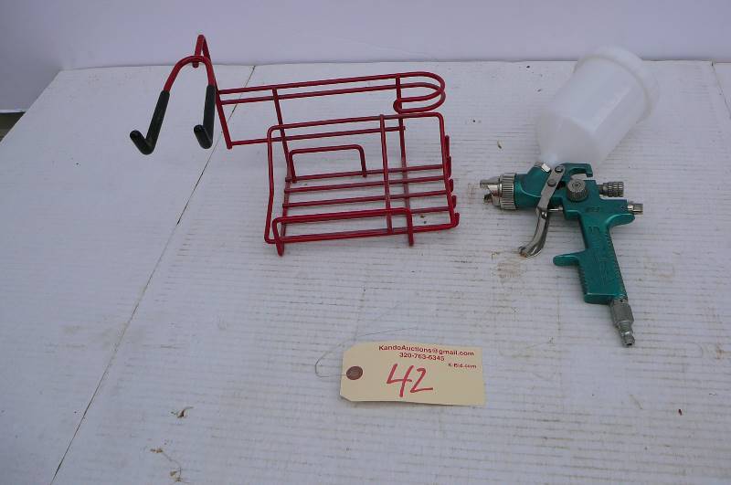 lot 42 image: Satajet Paint Gun
