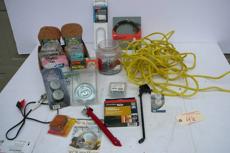 lot 46 image: Miscellaneous Trailer Parts